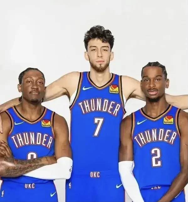 梅开二度，吉拉西当选多特vs比利亚雷亚尔全场最佳（吉拉西双响，荣膺多特对阵比利亚雷亚尔全场最佳）