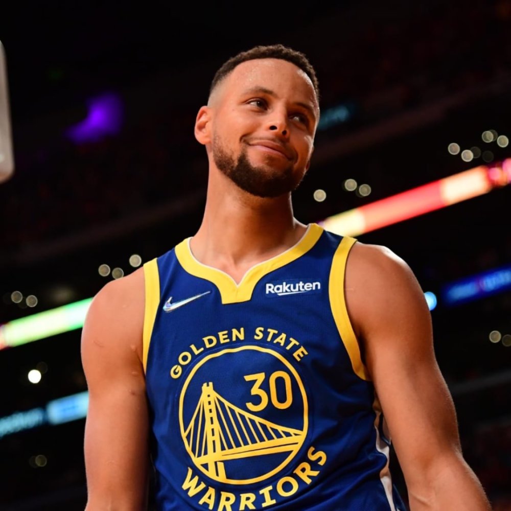 多特蒙德vs斯图加特：埃姆雷-詹、布兰特首发，努贝尔、昂达夫出战（多特蒙德对阵斯图加特：埃姆雷-詹、布兰特首发，努贝尔、昂达夫登场）